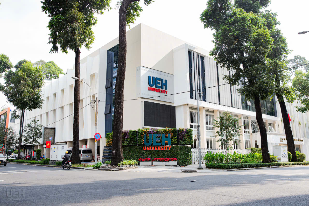 UEH được Chính phủ lựa chọn phát triển theo hướng trình độ tiên tiến nhóm đại học hàng đầu châu Á