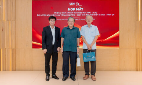 Công đoàn UEH thăm hỏi, chúc thọ Thầy, Cô hưu trí nhân Ngày Quốc tế Người cao tuổi 01/10/2026: Nối dài mạch nguồn tri ân và nghĩa tình 50 năm