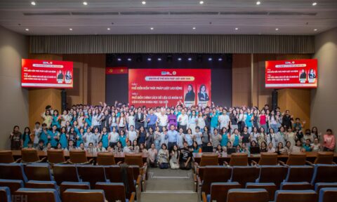 Tăng cường phổ biến kiến thức pháp luật lao động và nâng cao nhận thức về bảo vệ dữ liệu cá nhân, liêm chính khoa học cho sinh viên UEH